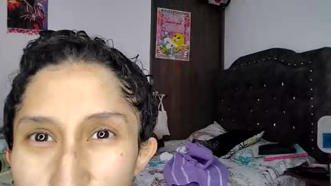 QUEENJEENN online show from May 30, 6:37 pm