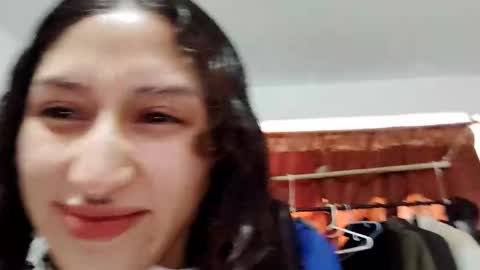 Snapshot of queenjenn__ chatting on October 16, 10:01 pm QUEENJEENN online show from October 16, 10:01 pm