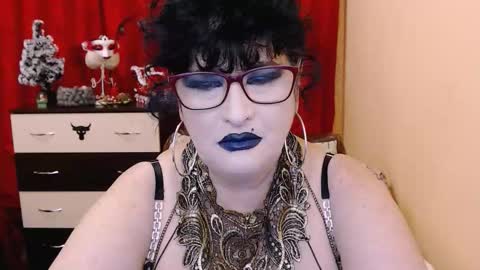 queenofsin online show from January 9, 6:12 pm