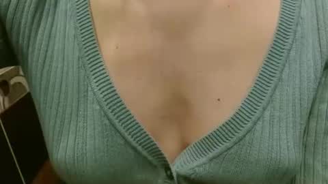 queenoftenderness online show from March 20, 11:20 pm