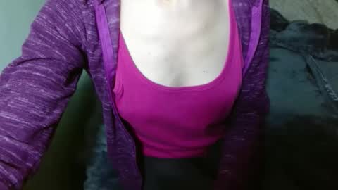 queenoftenderness online show from January 6, 8:01 pm