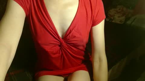 Snapshot of queenoftenderness chatting on March 12, 8:09 pm queenoftenderness online show from March 12, 8:09 pm