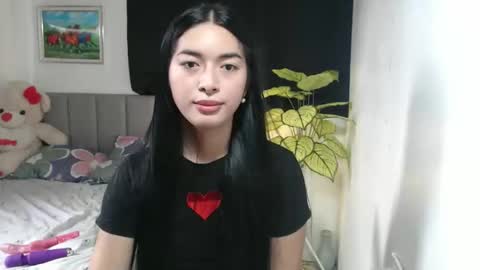 QueenPinay69 online show from October 11, 5:23 am