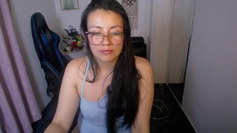 queenrose94 online show from June 13, 3:04 am