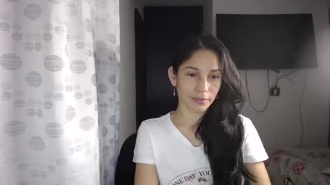 Paola online show from December 21, 3:36 am