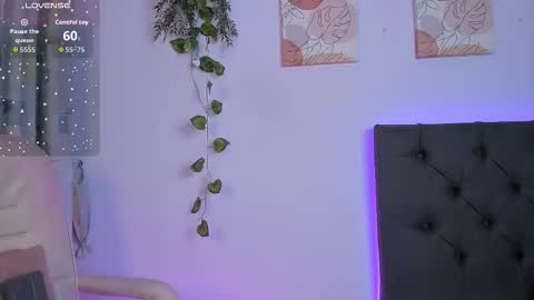    online show from November 21, 9:50 pm