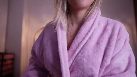 RACHEL BLAKE online show from February 18, 6:48 am