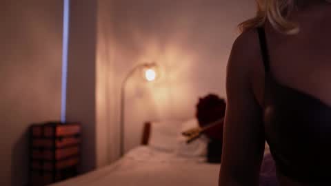 RACHEL BLAKE online show from February 16, 7:05 pm