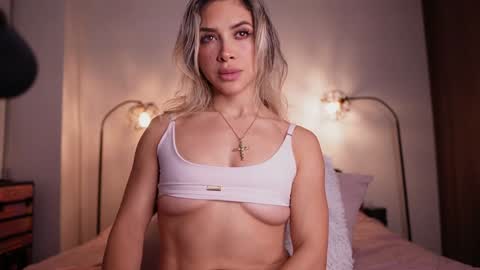 RACHEL BLAKE online show from February 8, 5:29 am