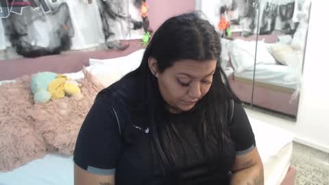Snapshot of racheel_moore chatting on October 10, 10:42 am rachel online show from October 10, 10:42 am