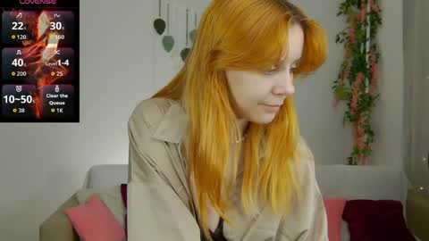 rachel__lips online show from May 17, 9:08 am