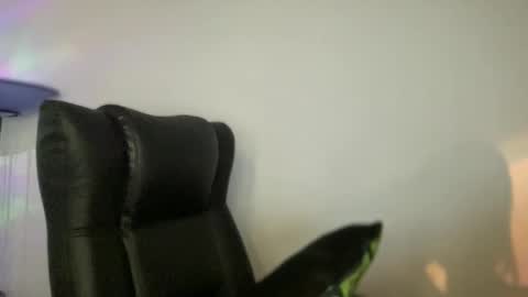 Snapshot of rachel_lamar chatting on October 21, 1:31 am online show from October 21, 1:31 am