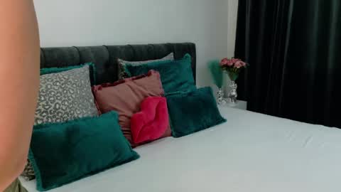 rachelbells0000 online show from May 12, 7:31 pm