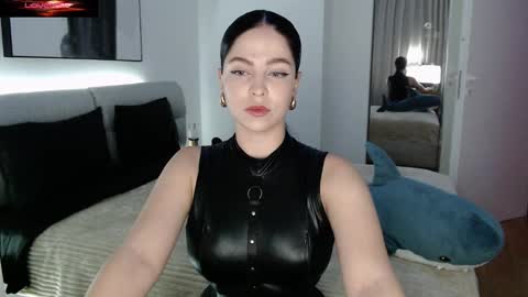 Call me Miss. online show from September 24, 7:35 pm