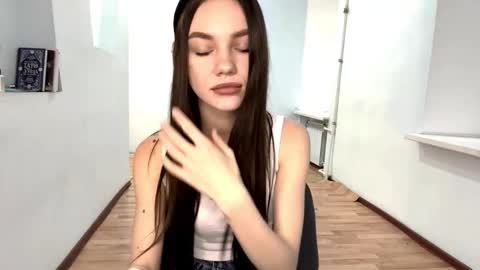 Rachel online show from October 18, 1:47 pm