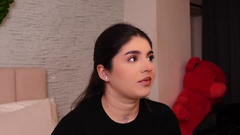 RachelSwaan online show from December 8, 4:14 am