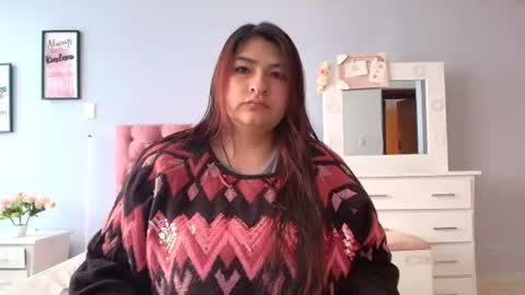 Snapshot of radiantgoddes chatting on January 2, 12:57 pm radiantgoddes online show from January 2, 12:57 pm