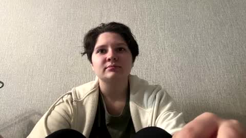 Emmie online show from May 25, 12:53 am