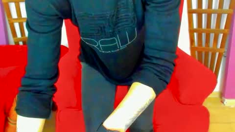 raemonnay online show from January 29, 1:28 pm