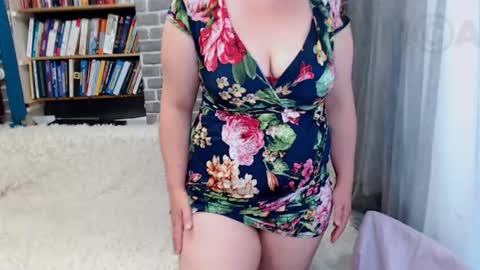 Snapshot of rainbowladyy chatting on September 27, 3:25 am rainbowladyy online show from September 27, 3:25 am