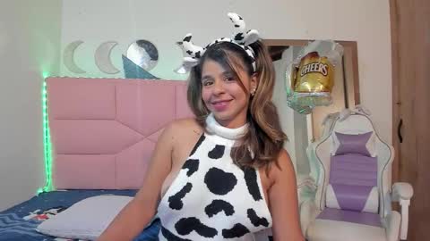 Snapshot of rajjnar_nina chatting on October 14, 1:52 am Nina online show from October 14, 1:52 am