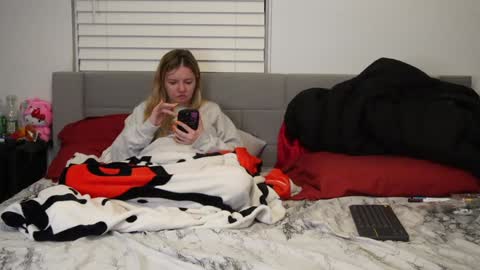 Rami online show from January 22, 1:31 am