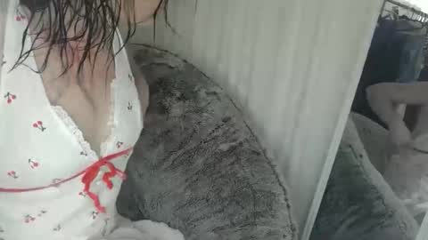    RAMONA Q   online show from May 24, 4:39 pm