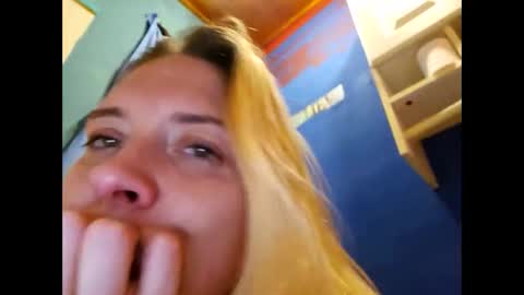 Snapshot of randcandy77 chatting on February 23, 10:05 pm Randcandy77 online show from February 23, 10:05 pm