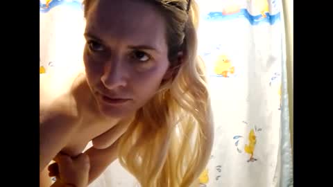 Snapshot of randcandy77 chatting on December 31, 7:53 am Randcandy77 online show from December 31, 7:53 am