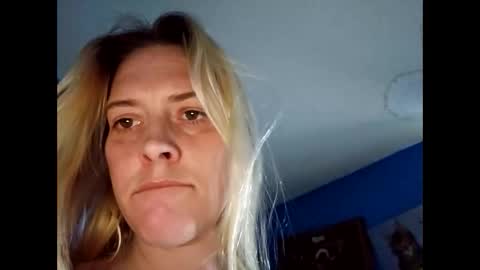 Snapshot of randcandy77 chatting on February 15, 9:17 pm Randcandy77 online show from February 15, 9:17 pm