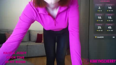 Snapshot of randycherry chatting on February 17, 6:28 pm Cherry Miss Cherry online show from February 17, 6:28 pm