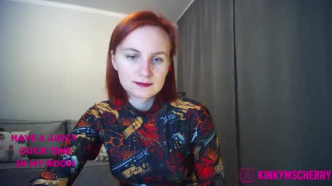 Snapshot of randycherry chatting on January 4, 3:39 pm Cherry Miss Cherry online show from January 4, 3:39 pm