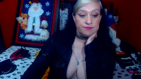 Snapshot of randymaturex01 chatting on December 20, 11:37 pm Sonia online show from December 20, 11:37 pm