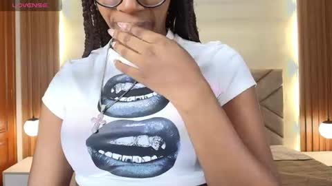 Raquel online show from June 15, 12:05 pm