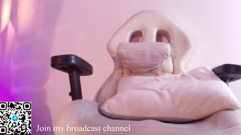   online show from October 17, 11:13 am