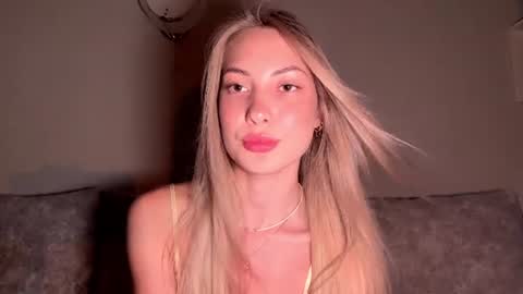 Elis online show from July 17, 5:27 pm