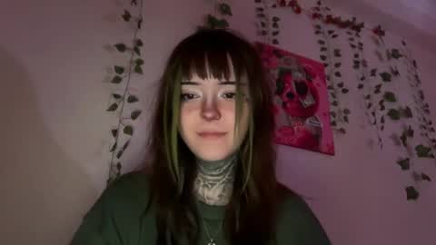 raven_armor online show from May 27, 4:59 pm