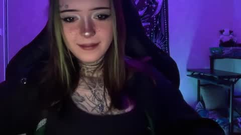 raven_armor online show from May 29, 6:06 pm