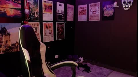 Raven online show from March 24, 8:36 pm