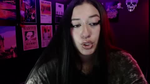 Raven online show from April 27, 11:46 pm