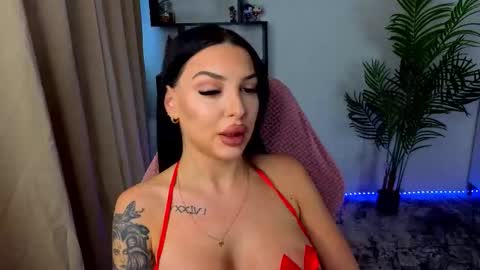 raven_inkk online show from January 12, 10:20 am