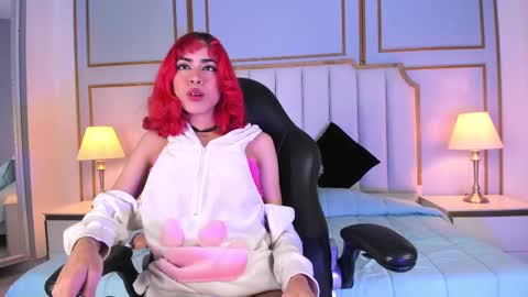 raven_jade_ online show from January 28, 3:04 am