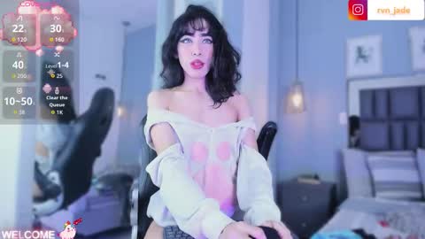 raven_jade_ online show from October 27, 7:41 pm