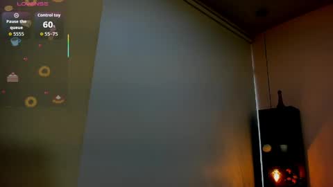 raven_loove online show from March 30, 9:14 pm