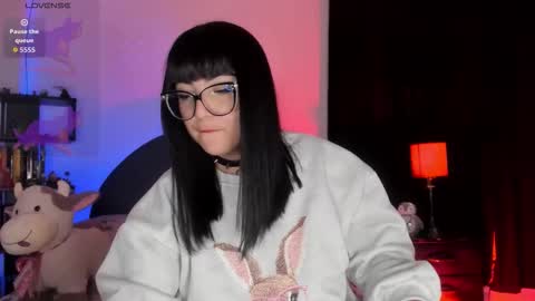 Raven  online show from March 19, 2:27 am