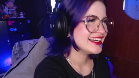 Snapshot of raventh_ chatting on October 15, 2:41 pm raventh_ online show from October 15, 2:41 pm