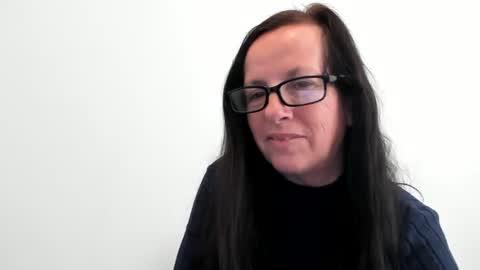 Ravishing Peach Goddess online show from February 21, 1:45 pm