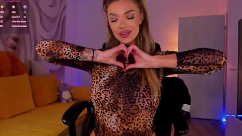 raysalexis19 online show from January 20, 2:46 pm