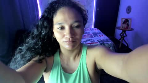 Snapshot of rayza_mature_ chatting on January 15, 1:56 am Danna online show from January 15, 1:56 am
