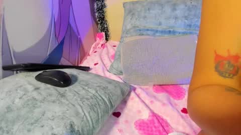 rcheelx online show from December 4, 4:26 am